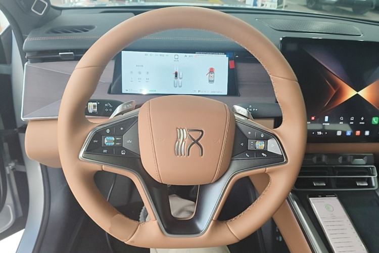 Used BYD Han L 2025 EV Four-Wheel Drive LiDAR Flagship Model Steering Wheel