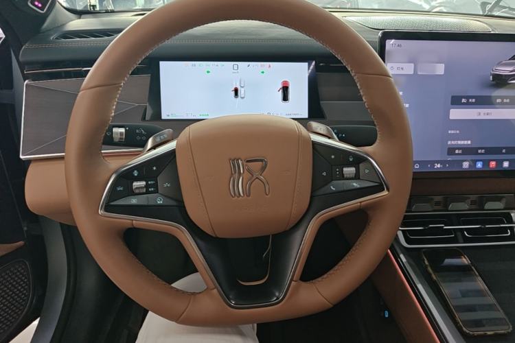 Used BYD Han L 2025 EV Four-Wheel Drive LiDAR Flagship Model Steering Wheel