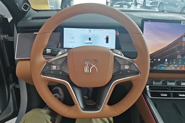Used BYD Han L 2025 EV Four-Wheel Drive LiDAR Flagship Model Steering Wheel