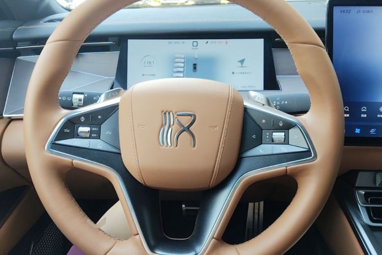 Used BYD Han L 2025 EV Four-Wheel Drive LiDAR Flagship Model Steering Wheel