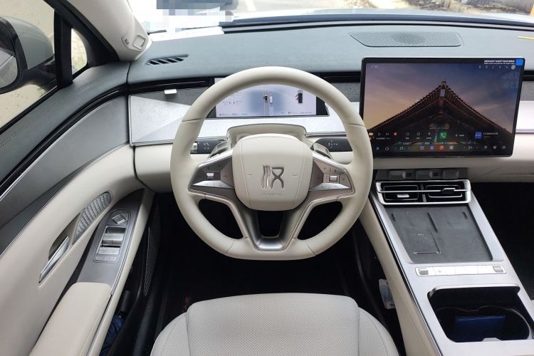 Used BYD Han L 2025 EV 701KM LiDAR Deluxe Edition Steering Wheel