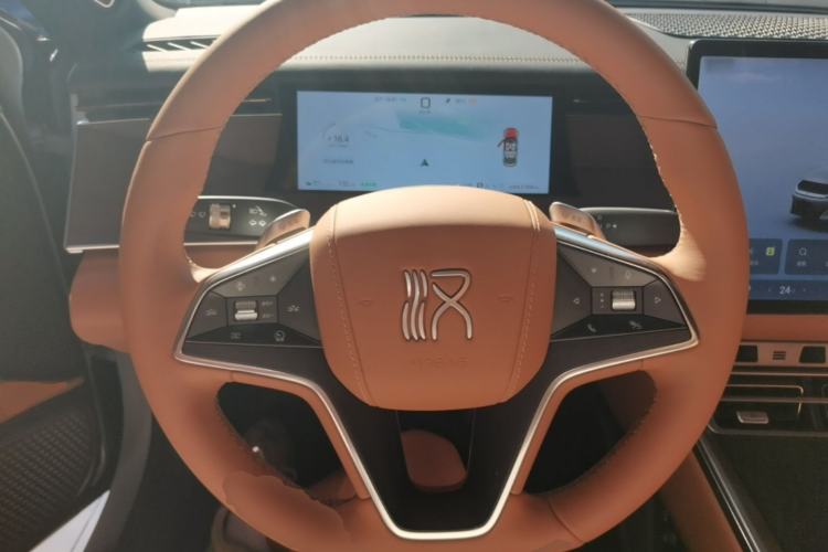 Used BYD Han L 2025 EV Four-Wheel Drive LiDAR Flagship Model Steering Wheel