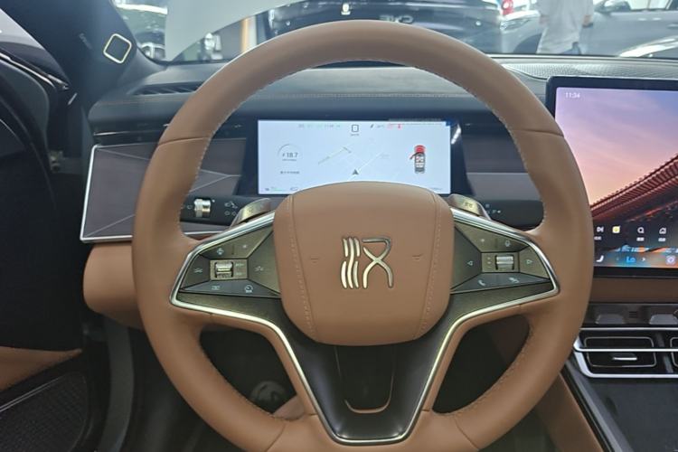Used BYD Han L 2025 EV Four-Wheel Drive LiDAR Flagship Model Steering Wheel