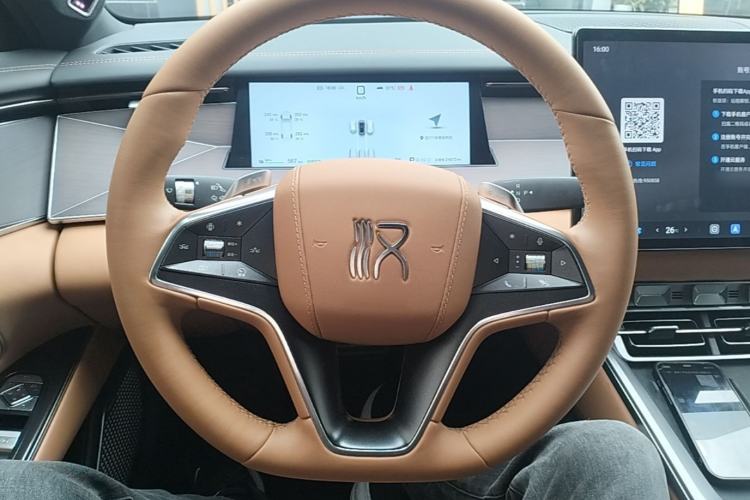 Used BYD Han L 2025 EV Four-Wheel Drive LiDAR Flagship Model Steering Wheel