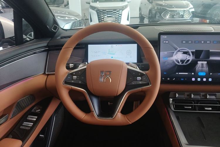 Used BYD Han L 2025 EV Four-Wheel Drive LiDAR Flagship Model Steering Wheel