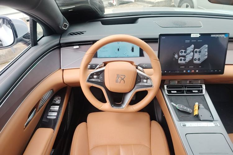 Used BYD Han L 2025 EV Four-Wheel Drive LiDAR Flagship Model Steering Wheel