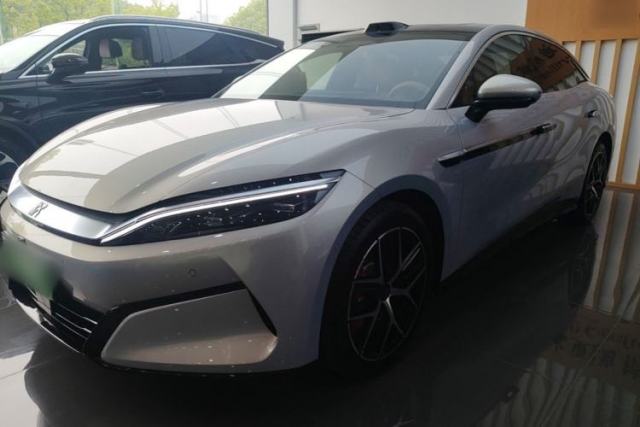 Used BYD Han L 2025 EV Four-Wheel Drive LiDAR Flagship Model
