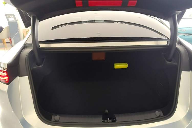 Used BYD Han L 2025 EV Four-Wheel Drive LiDAR Flagship Model Trunk