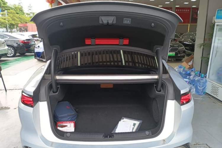 Used BYD Han L 2025 EV 701 km LiDAR Flagship Edition Trunk