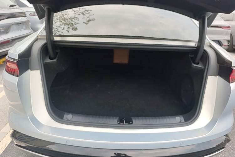 Used BYD Han L 2025 EV Four-Wheel Drive LiDAR Flagship Model Trunk