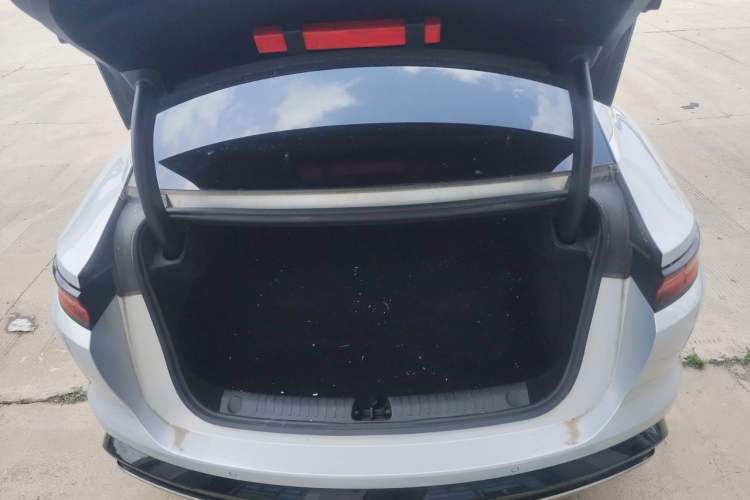 Used BYD Han L 2025 EV Four-Wheel Drive LiDAR Flagship Model Trunk