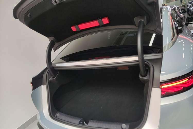 Used BYD Han L 2025 EV Four-Wheel Drive LiDAR Flagship Model Trunk