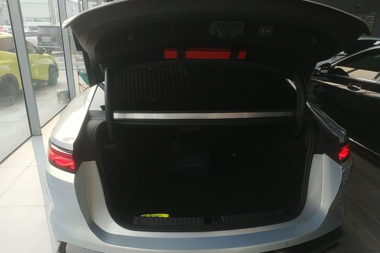 Used BYD Han L 2025 DM-i 200KM LiDAR Luxury Model Trunk