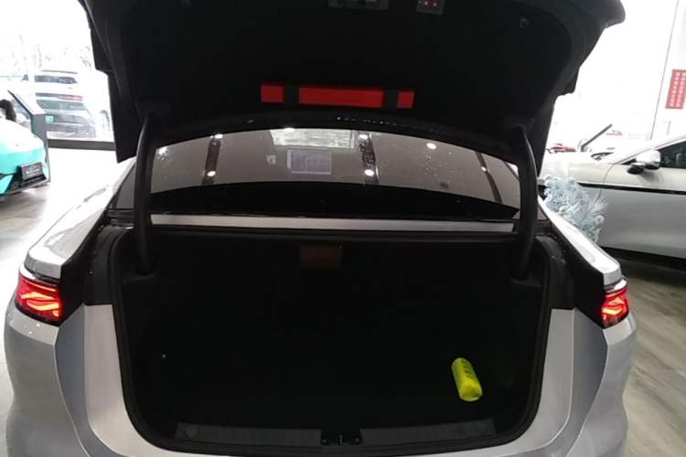 Used BYD Han L 2025 DM-p Four-Wheel-Drive LiDAR Flagship Model Trunk