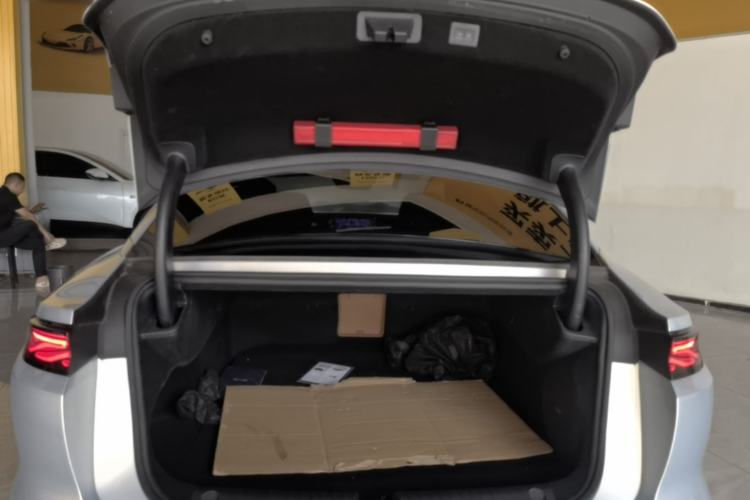 Used BYD Han L 2025 EV Four-Wheel Drive LiDAR Flagship Model Trunk