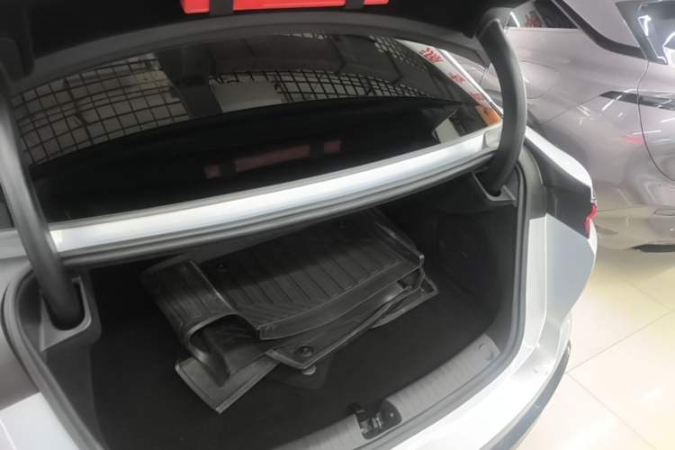 Used BYD Han L 2025 EV Four-Wheel Drive LiDAR Flagship Model Trunk