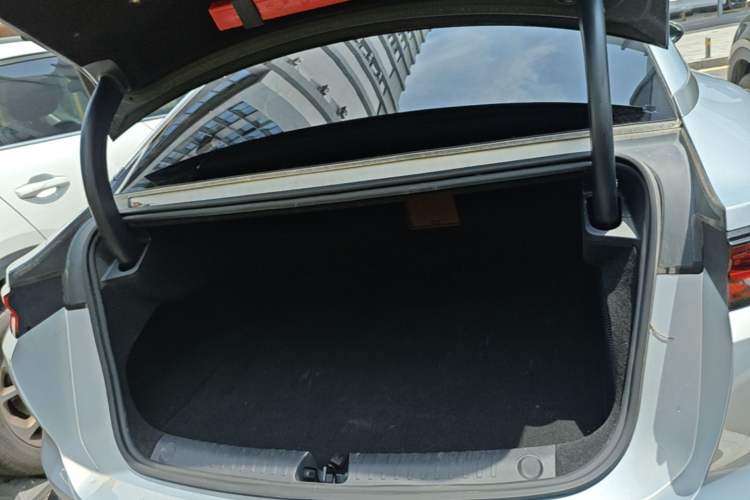 Used BYD Han L 2025 EV Four-Wheel Drive LiDAR Flagship Model Trunk