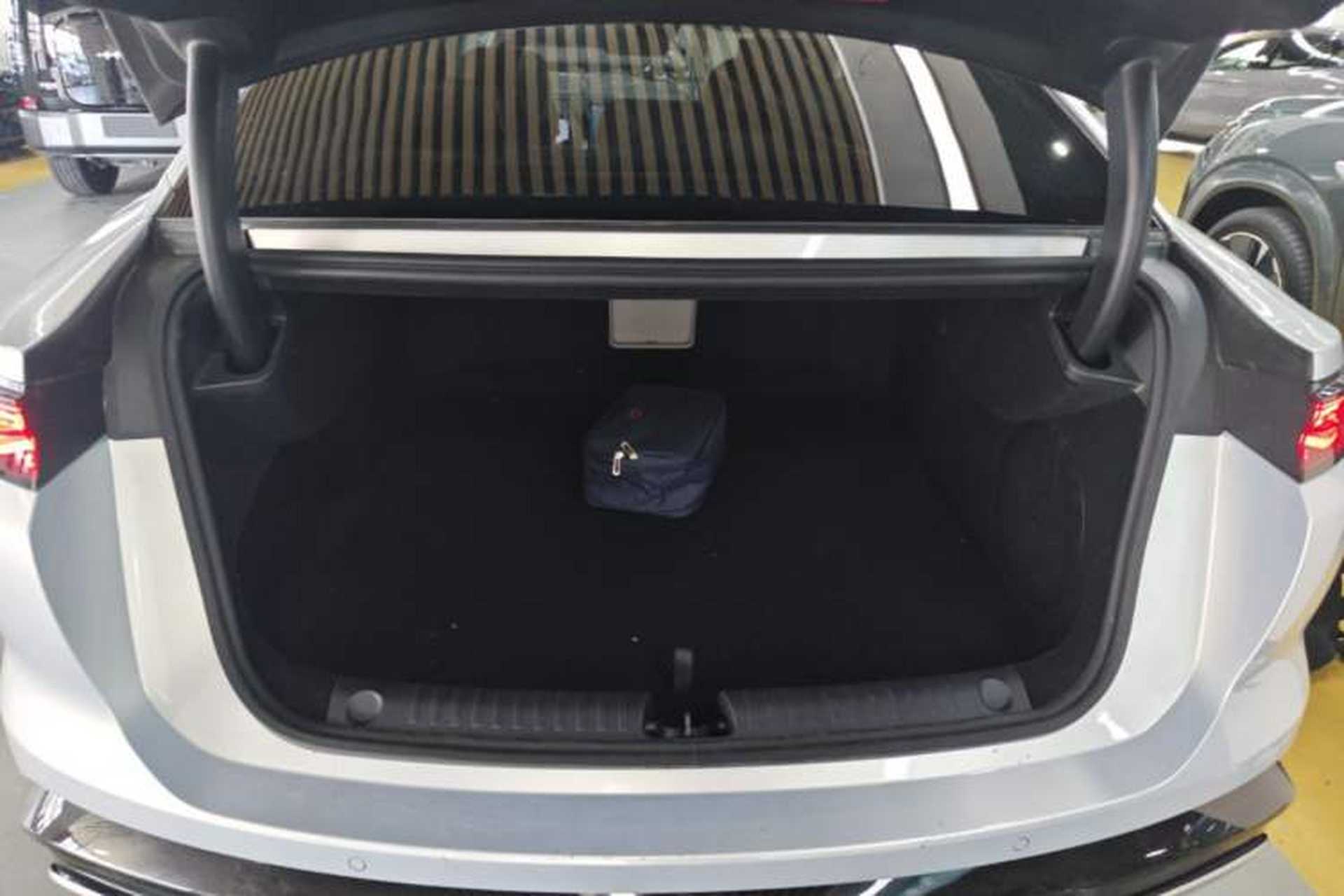 Used BYD Han L 2025 EV 701KM LiDAR Deluxe Edition Trunk