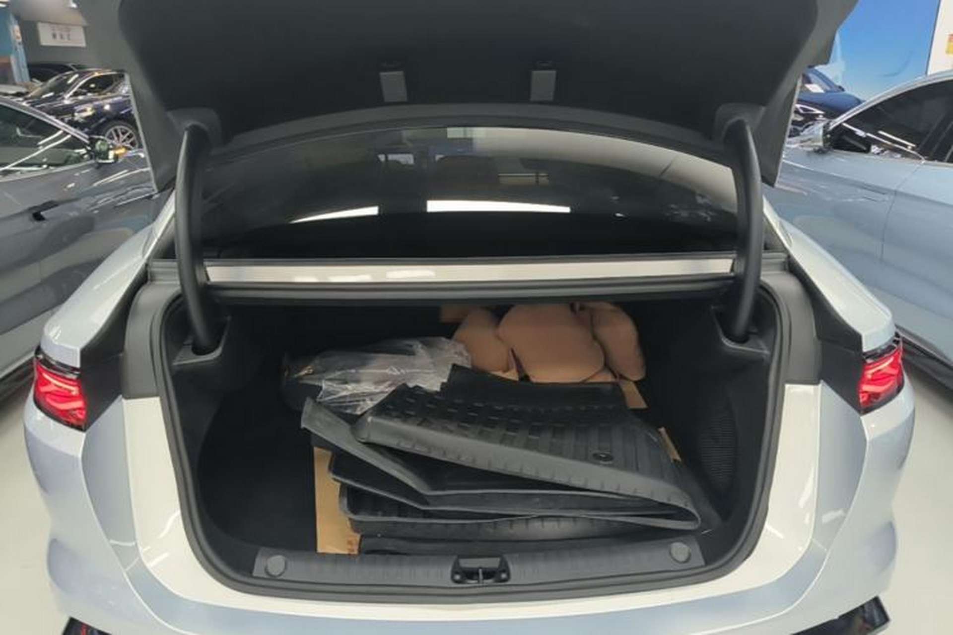 Used BYD Han L 2025 EV Four-Wheel Drive LiDAR Flagship Model Trunk