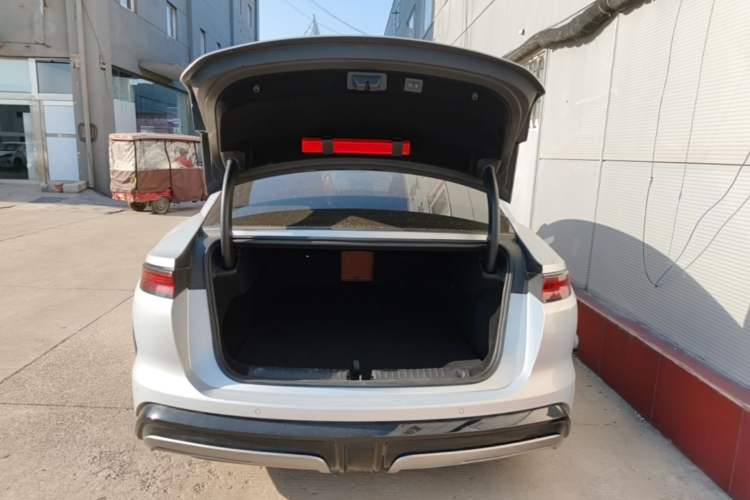 Used BYD Han L 2025 EV Four-Wheel Drive LiDAR Flagship Model Trunk