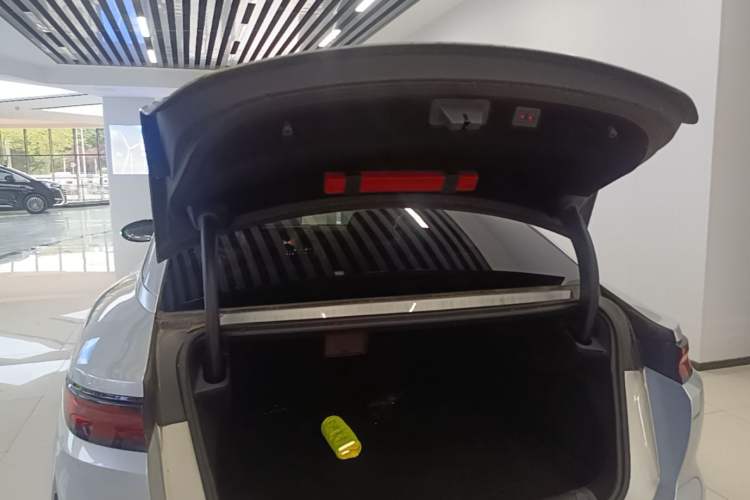 Used BYD Han L 2025 EV Four-Wheel Drive LiDAR Flagship Model Trunk