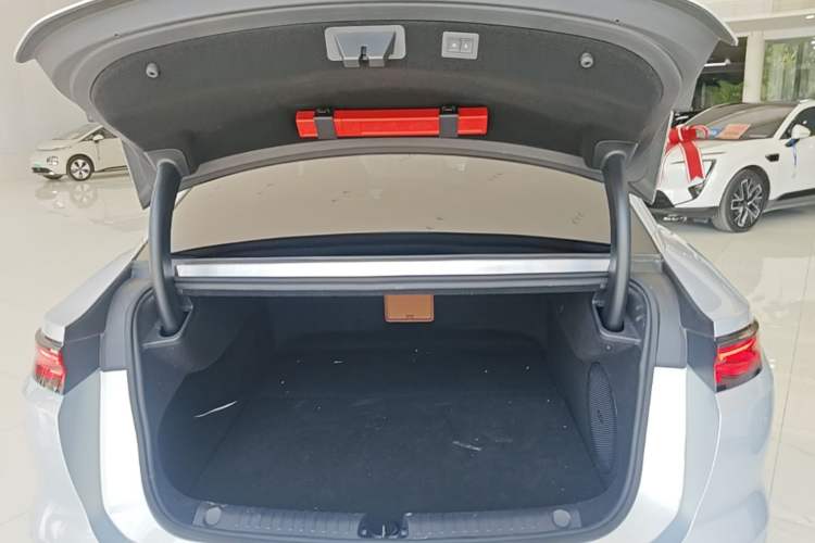 Used BYD Han L 2025 EV Four-Wheel Drive LiDAR Flagship Model Trunk
