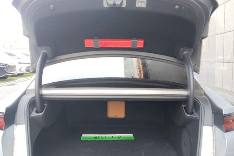 Used BYD Han L 2025 EV Four-Wheel Drive LiDAR Flagship Model Trunk