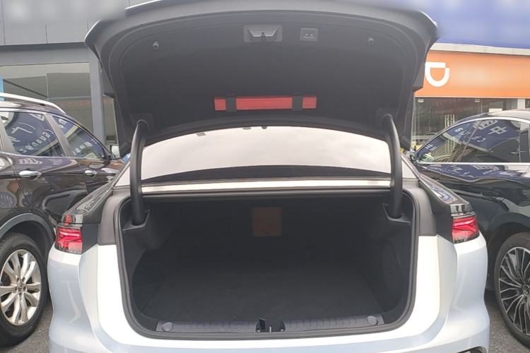 Used BYD Han L 2025 EV Four-Wheel Drive LiDAR Flagship Model Trunk