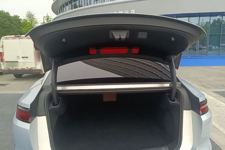 Used BYD Han L 2025 EV Four-Wheel Drive LiDAR Flagship Model Trunk