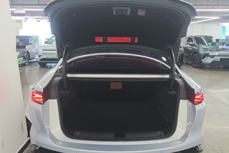 Used BYD Han L 2025 EV Four-Wheel Drive LiDAR Flagship Model Trunk