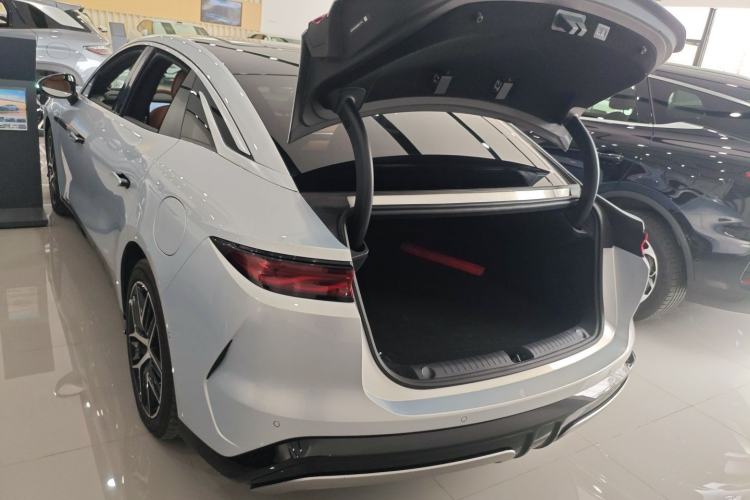 Used BYD Han L 2025 EV Four-Wheel Drive LiDAR Flagship Model Trunk