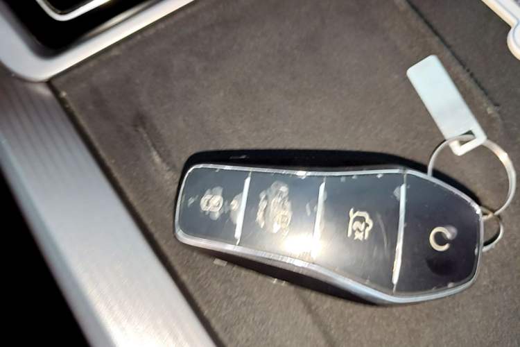 Used BYD Han L 2025 EV Four-Wheel Drive LiDAR Flagship Model Vehicle Key