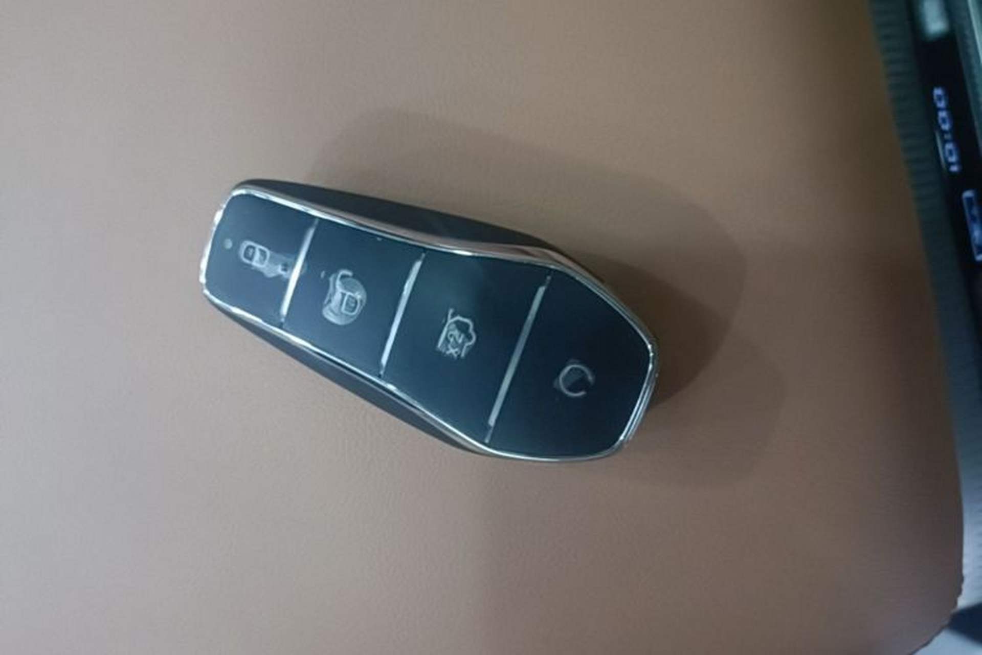 Used BYD Han L 2025 EV Four-Wheel Drive LiDAR Flagship Model Vehicle Key