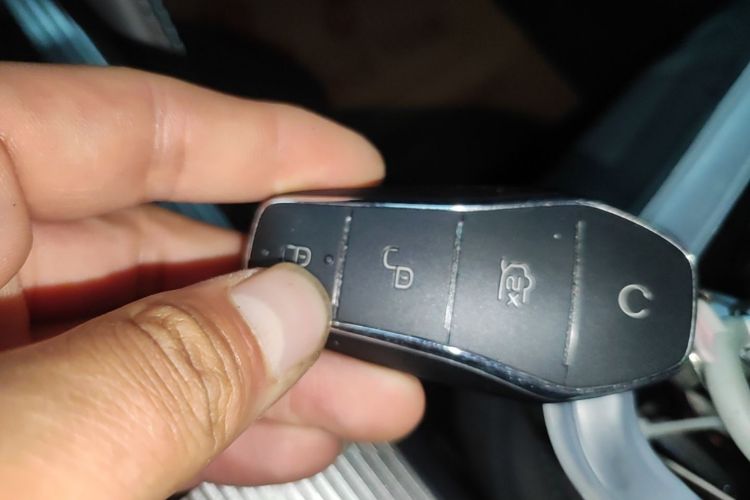Used BYD Han L 2025 EV Four-Wheel Drive LiDAR Flagship Model Vehicle Key