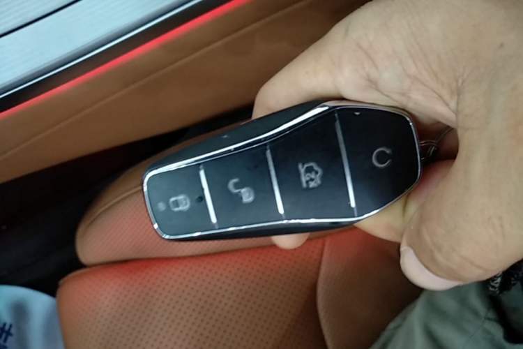 Used BYD Han L 2025 DM-p Four-Wheel-Drive LiDAR Flagship Model Vehicle Key