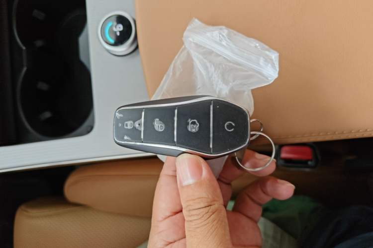 Used BYD Han L 2025 EV Four-Wheel Drive LiDAR Flagship Model Vehicle Key