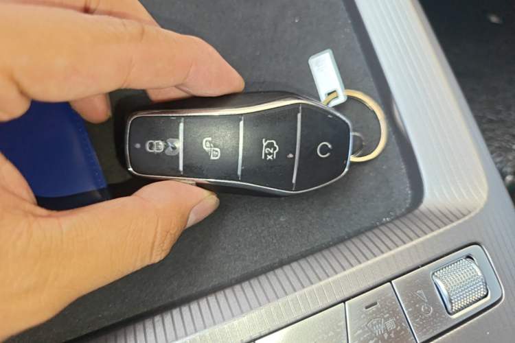 Used BYD Han L 2025 DM-p Four-Wheel-Drive LiDAR Flagship Model Vehicle Key