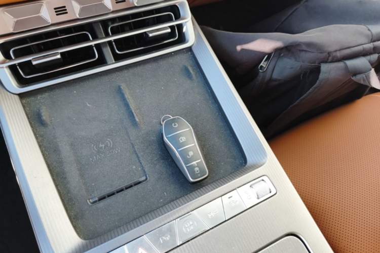 Used BYD Han L 2025 EV Four-Wheel Drive LiDAR Flagship Model Vehicle Key