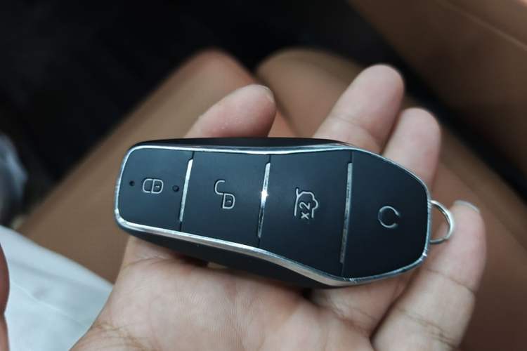 Used BYD Han L 2025 EV Four-Wheel Drive LiDAR Flagship Model Vehicle Key