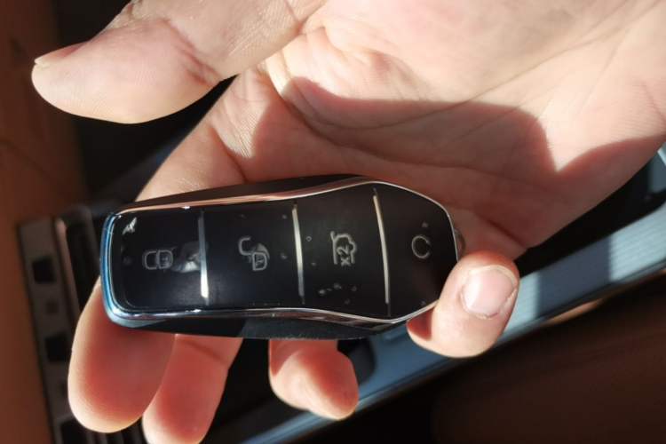 Used BYD Han L 2025 EV Four-Wheel Drive LiDAR Flagship Model Vehicle Key