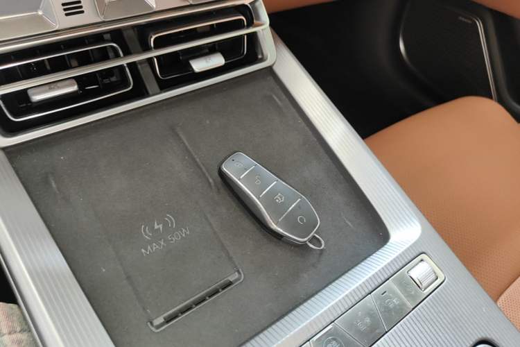Used BYD Han L 2025 EV Four-Wheel Drive LiDAR Flagship Model Vehicle Key