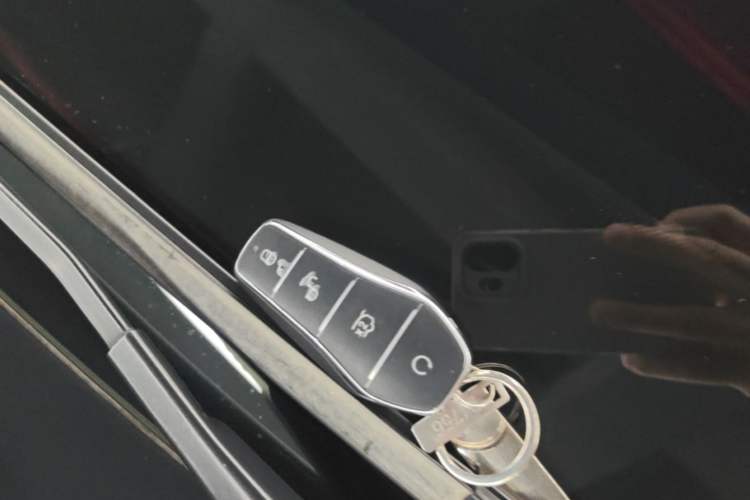 Used BYD Han L 2025 EV Four-Wheel Drive LiDAR Flagship Model Vehicle Key