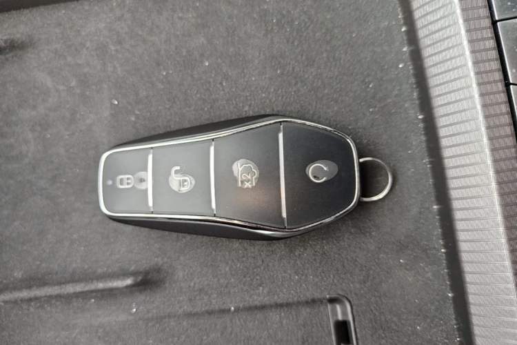 Used BYD Han L 2025 EV Four-Wheel Drive LiDAR Flagship Model Vehicle Key