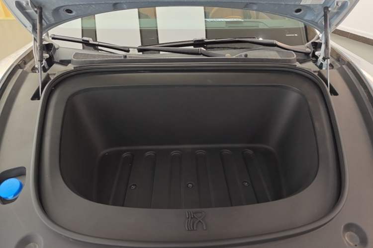 Used BYD Han L 2025 EV Four-Wheel Drive LiDAR Flagship Model Engine Bay
