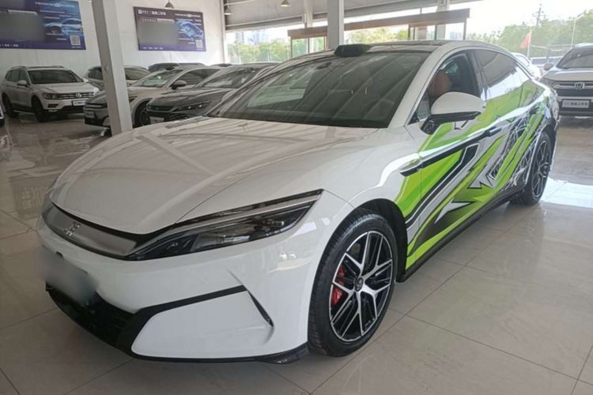 Used BYD Han L 2025 EV Four-Wheel Drive LiDAR Flagship Model Front Left 45 Deg
