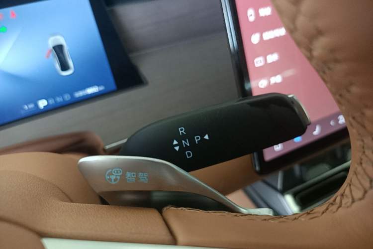 Used BYD Han L 2025 EV Four-Wheel Drive LiDAR Flagship Model Gear Lever