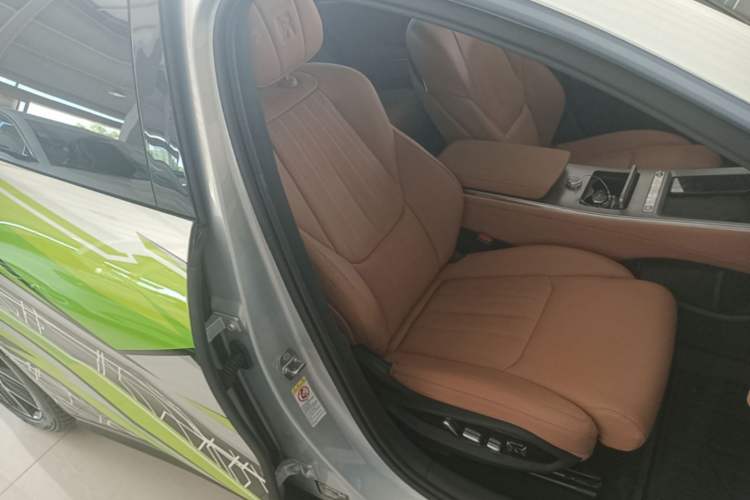 Used BYD Han L 2025 EV Four-Wheel Drive LiDAR Flagship Model Right Front Seat