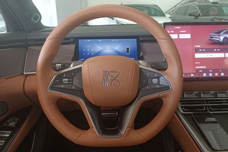 Used BYD Han L 2025 EV Four-Wheel Drive LiDAR Flagship Model Steering Wheel