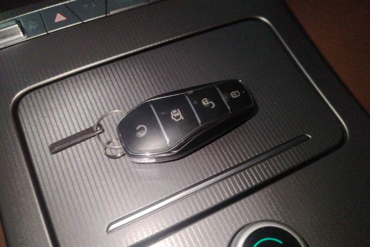 Used BYD Han L 2025 DM-p Four-Wheel-Drive LiDAR Flagship Model Interior 1