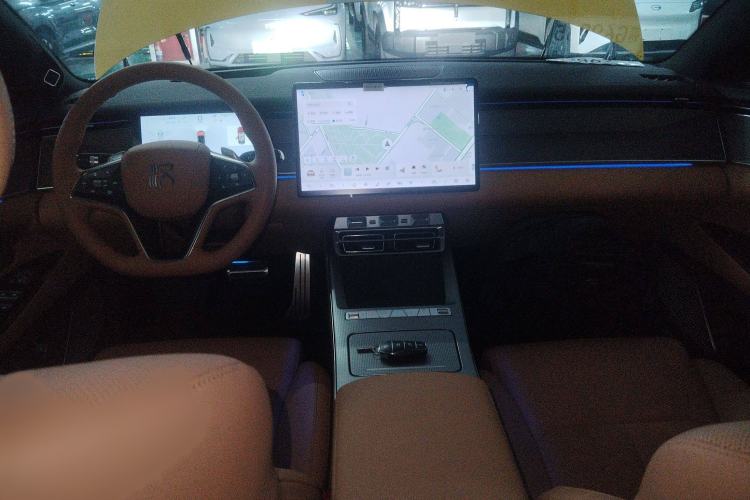 Used BYD Han L 2025 DM-p Four-Wheel-Drive LiDAR Flagship Model Interior 2